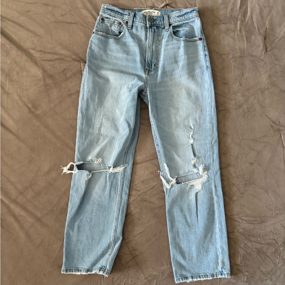 Abercrombie & Fitch Light Blue Ankle Straight High Rise Jeans - Size 2